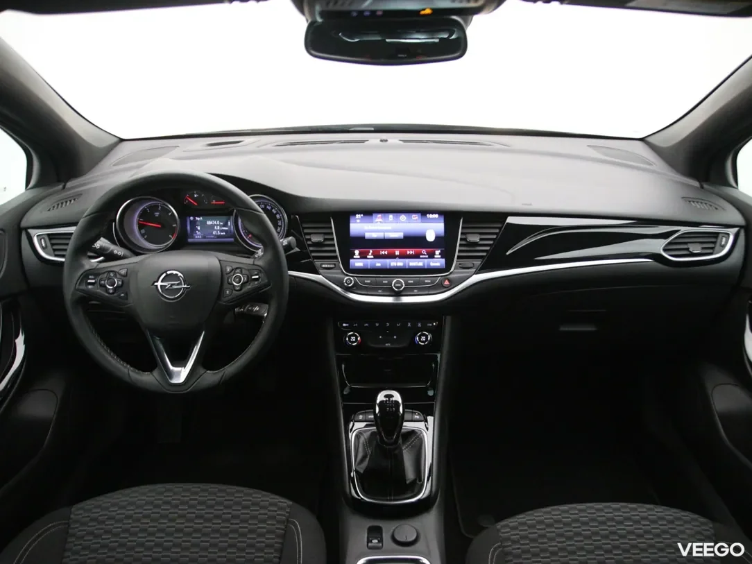 Opel Astra 1.6 81kW