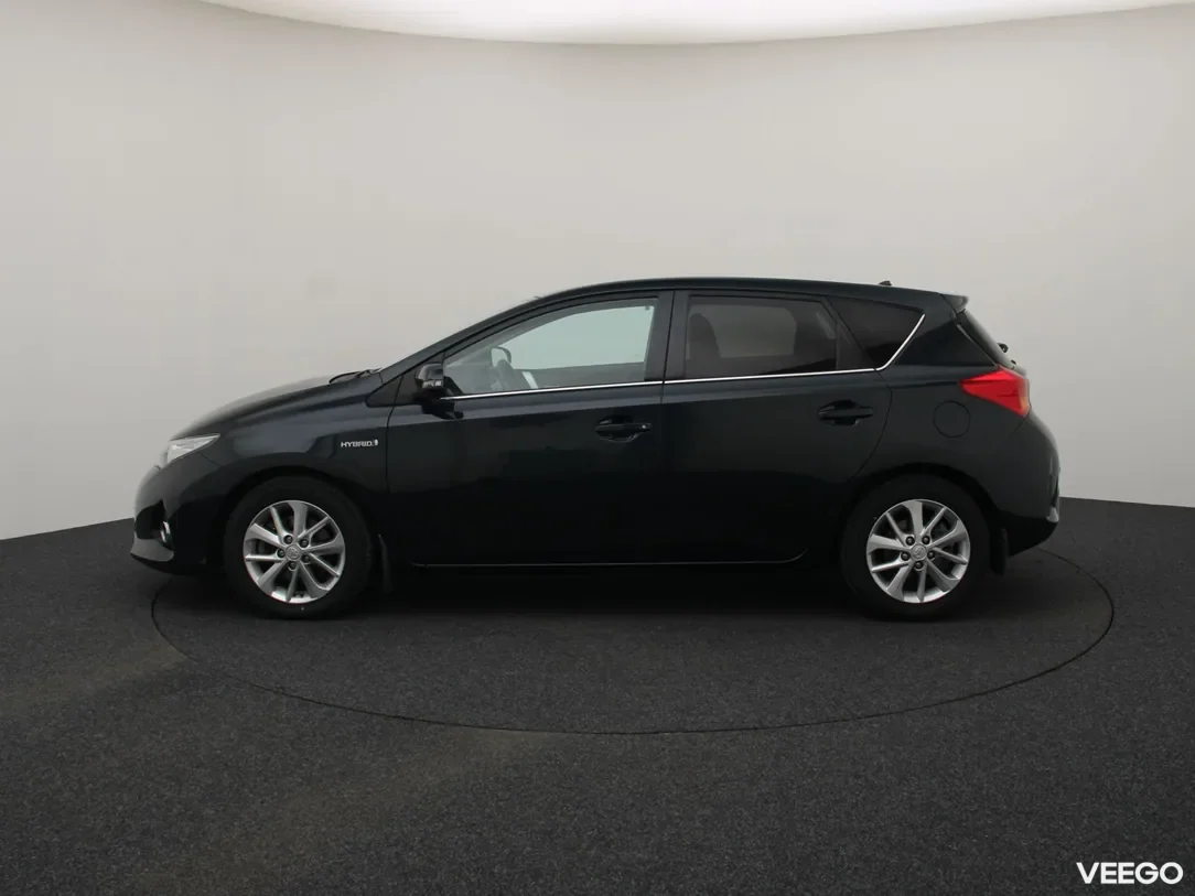 Toyota Auris 1.8 73kW