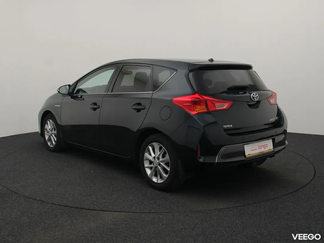 Toyota Auris 1.8 73kW