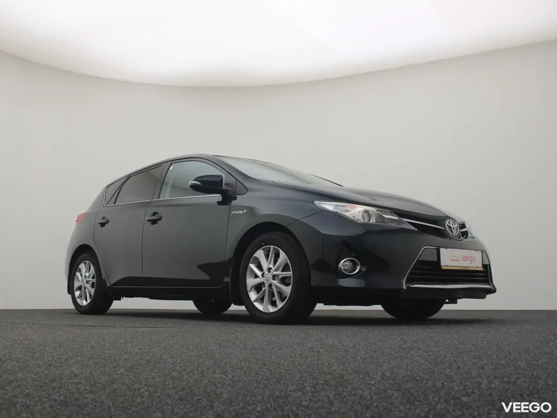 Toyota Auris 1.8 73kW