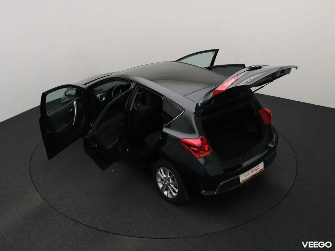 Toyota Auris 1.8 73kW