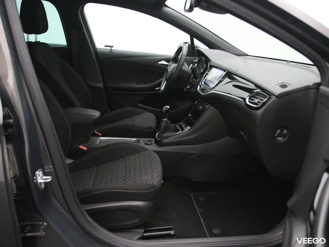Opel Astra 1.6 81kW