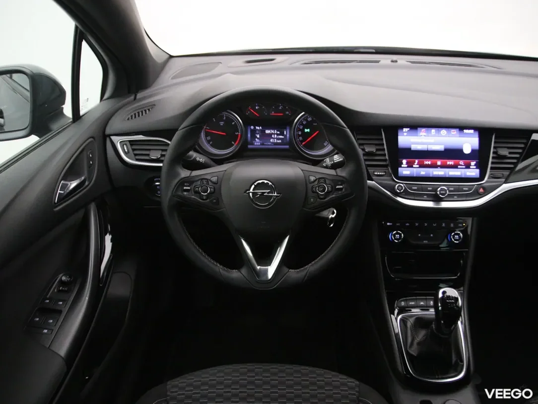 Opel Astra 1.6 81kW