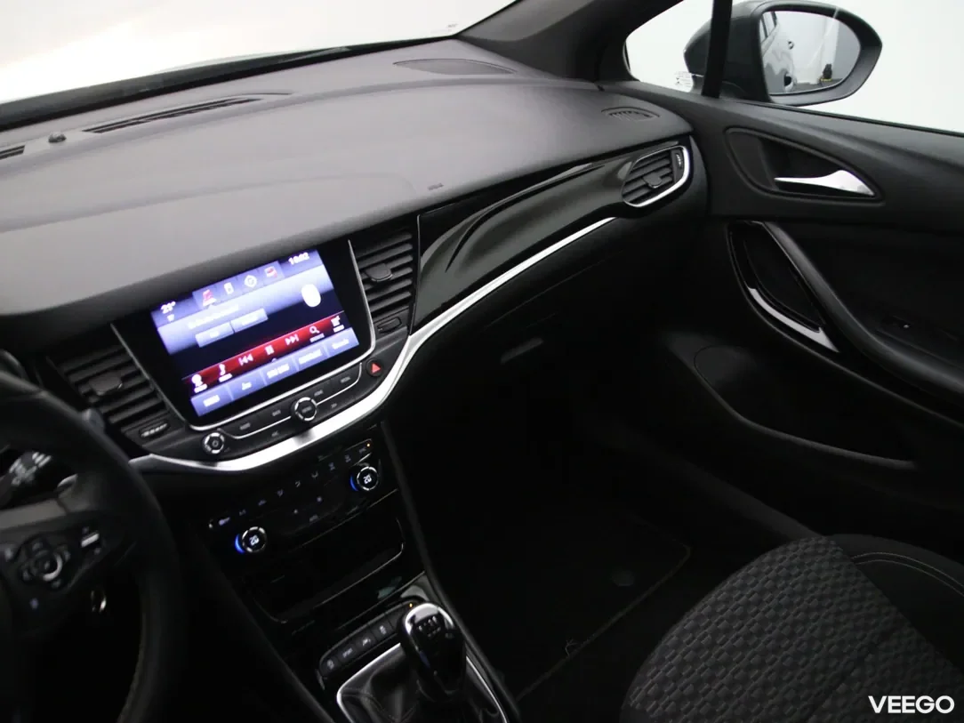 Opel Astra 1.6 81kW