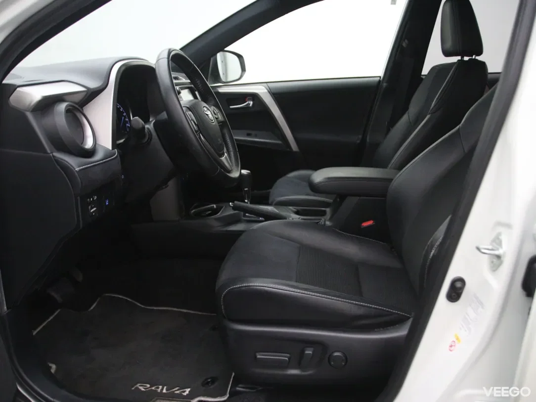Toyota RAV4 2.5 145kW