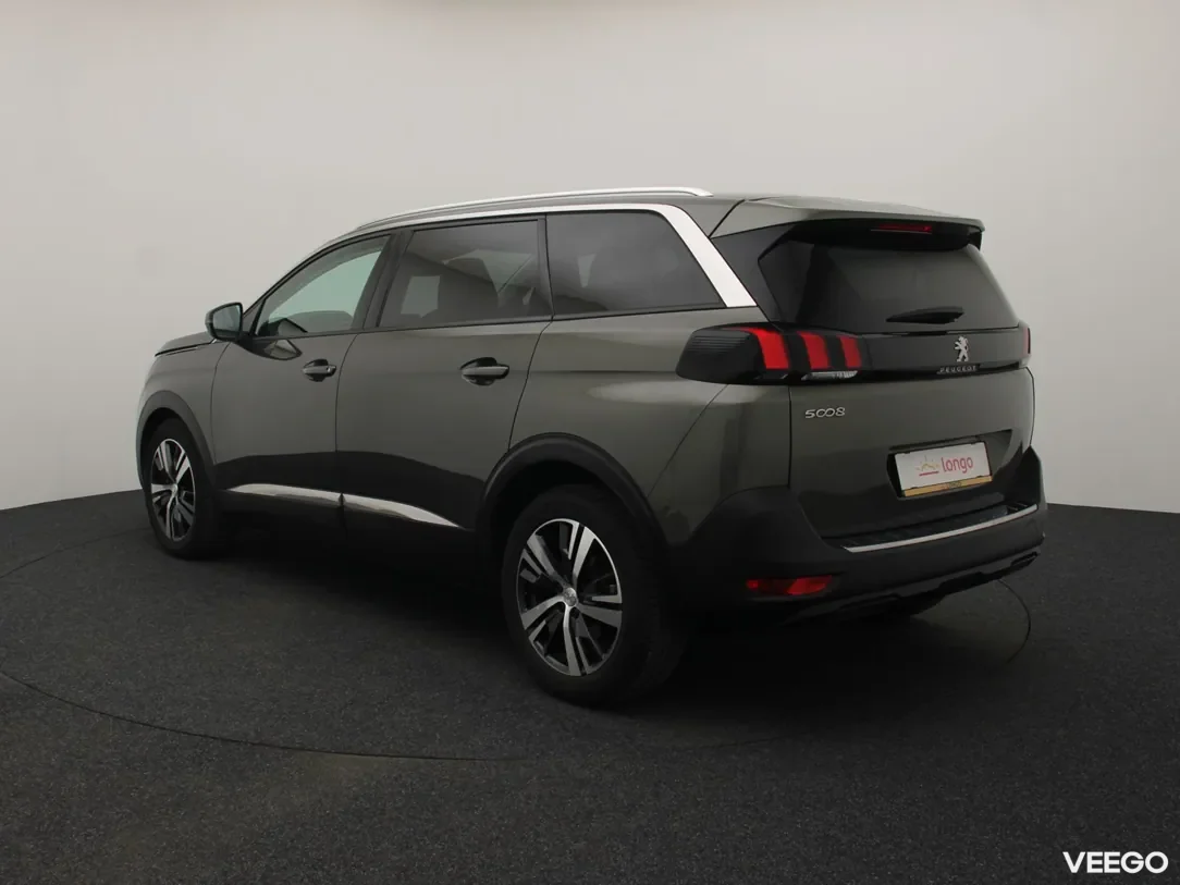 Peugeot 5008 1.2 96kW