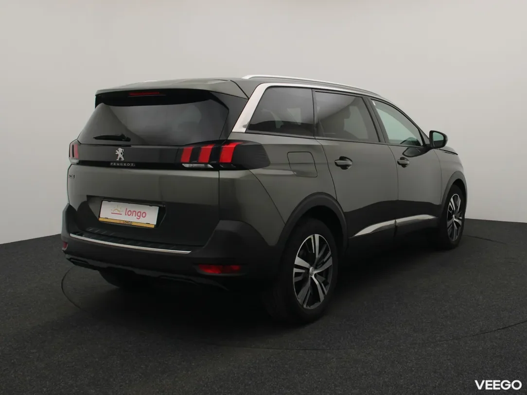 Peugeot 5008 1.2 96kW