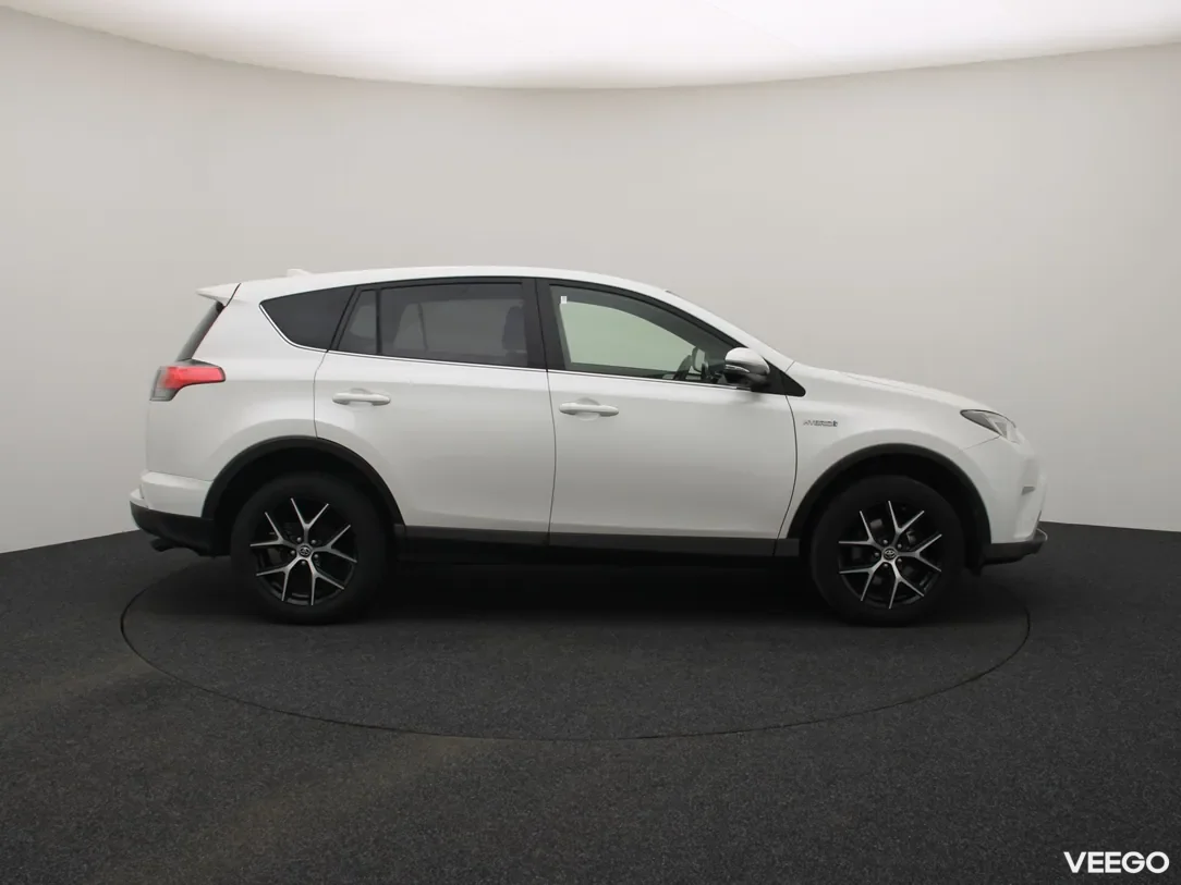 Toyota RAV4 2.5 145kW