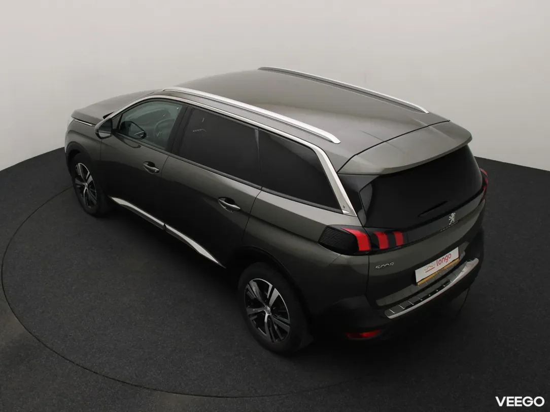 Peugeot 5008 1.2 96kW