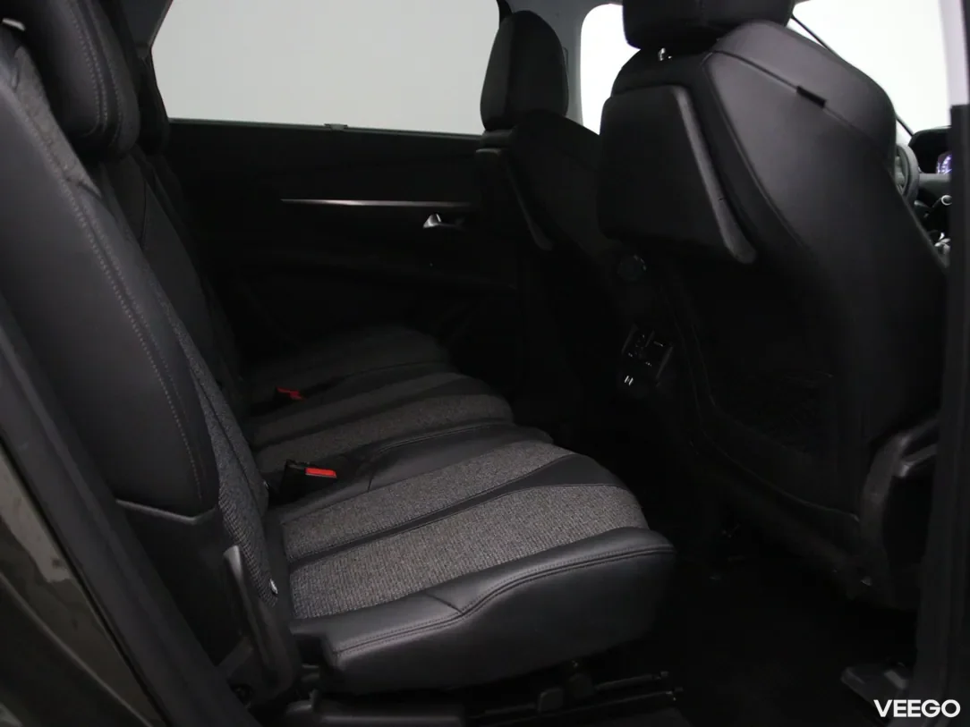 Peugeot 5008 1.2 96kW