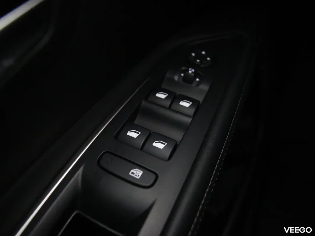 Peugeot 5008 1.2 96kW