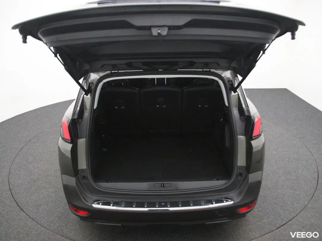 Peugeot 5008 1.2 96kW