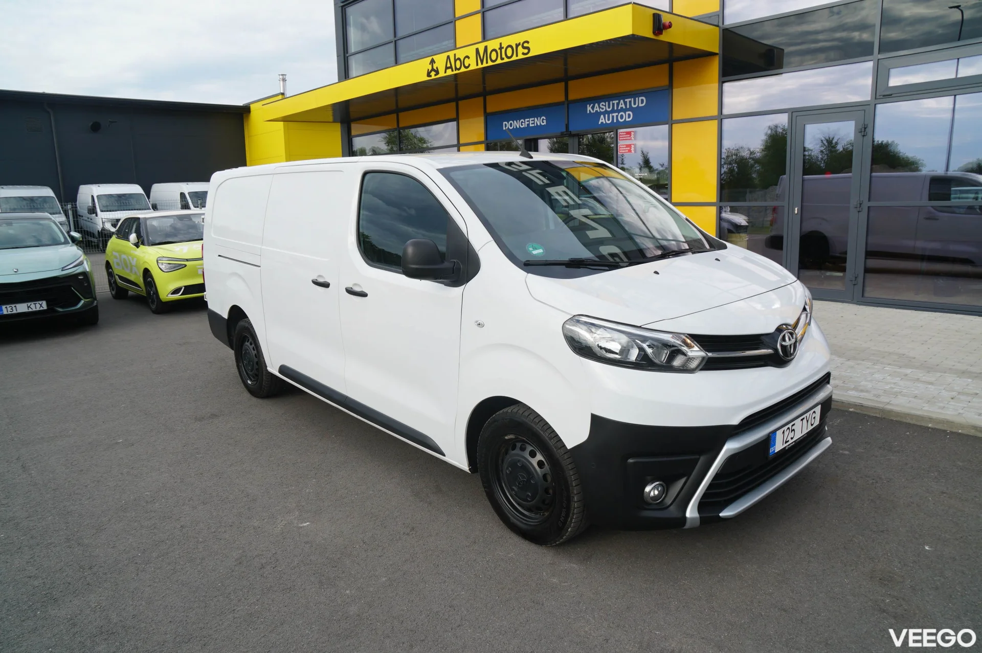 Toyota Proace Professional Plus L2 106kW