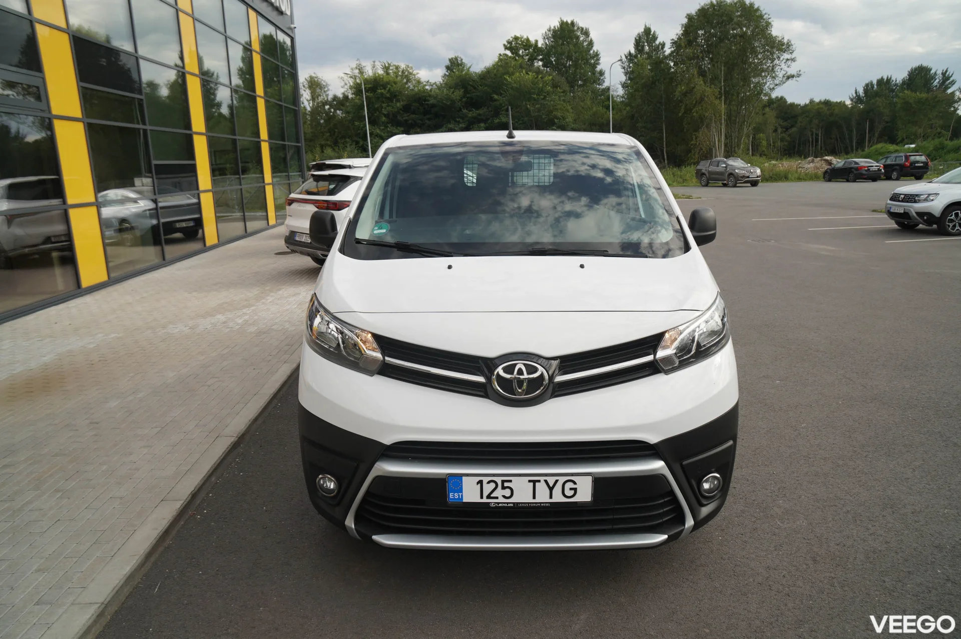Toyota Proace Professional Plus L2 106kW
