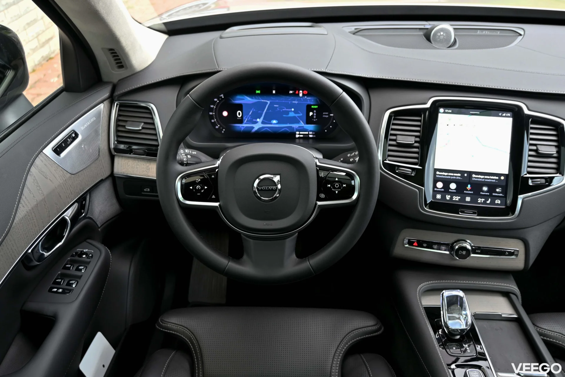 Volvo XC90 AWD B&W LUXURY+ ULTRA DARK XENIUM INTELLI PRO 2 335kW