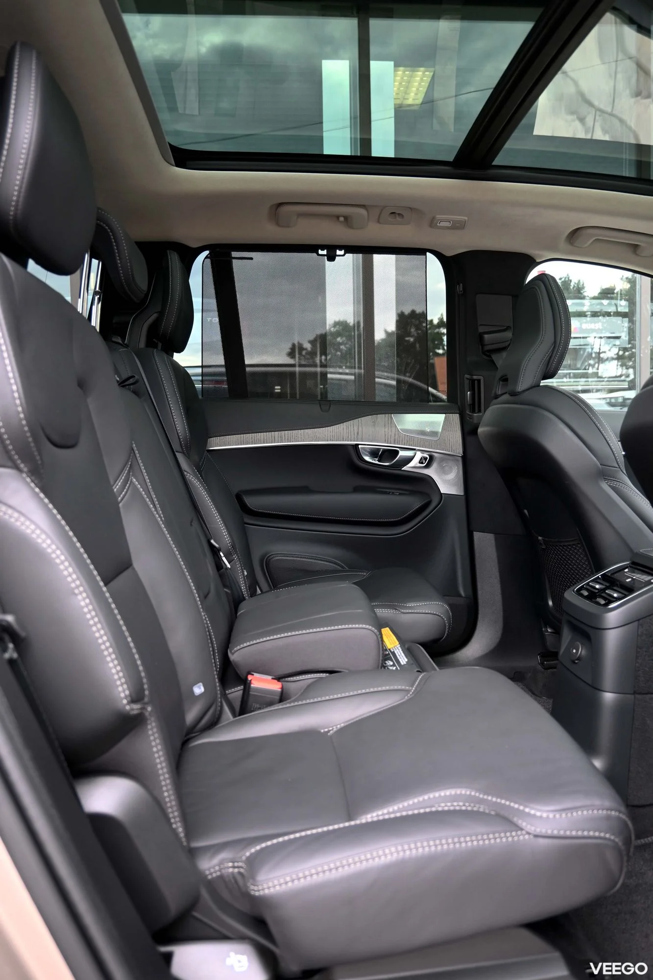 Volvo XC90 AWD B&W LUXURY+ ULTRA DARK XENIUM INTELLI PRO 2 335kW