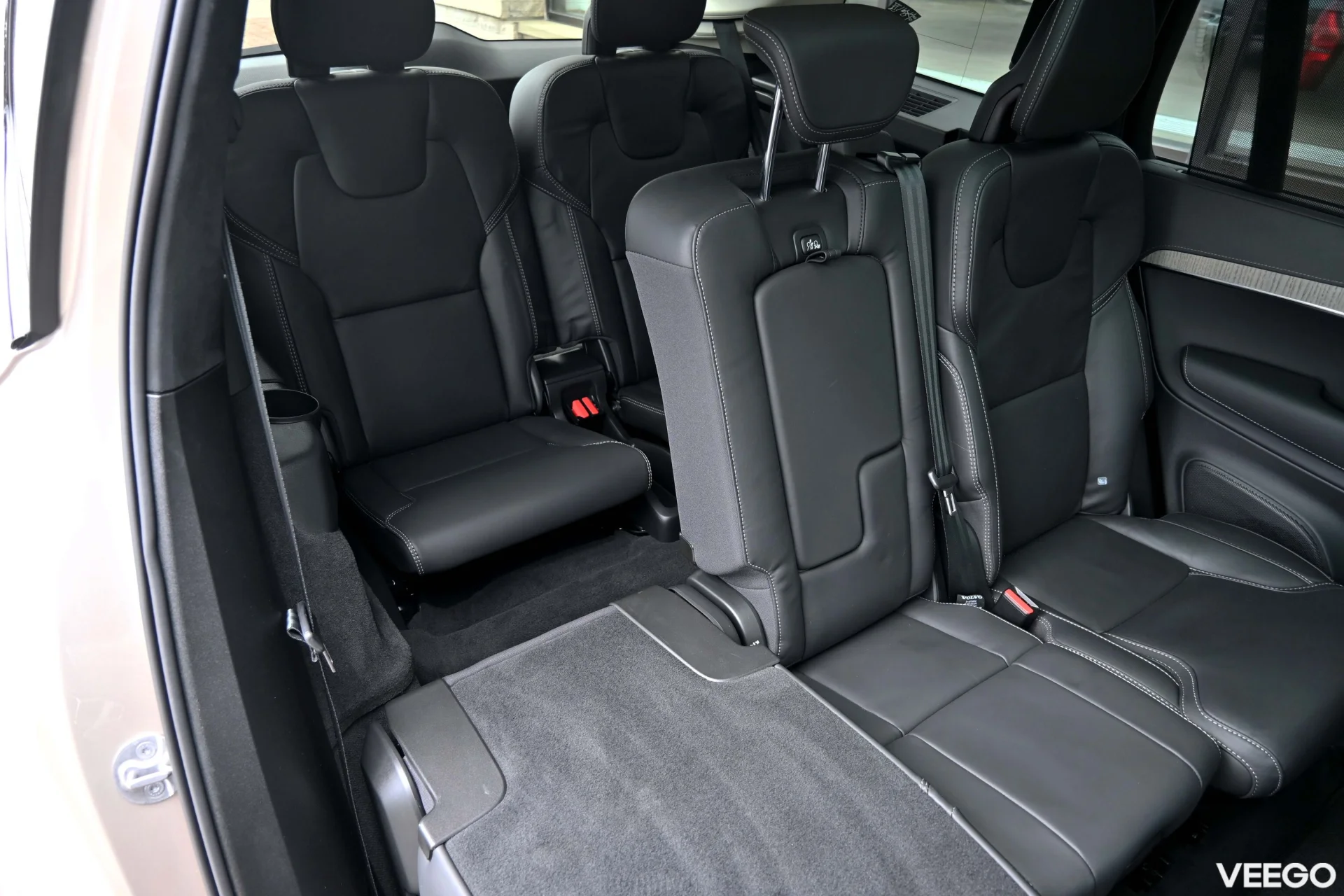 Volvo XC90 AWD B&W LUXURY+ ULTRA DARK XENIUM INTELLI PRO 2 335kW