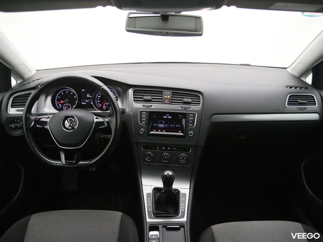 Volkswagen Golf 1.2 63kW
