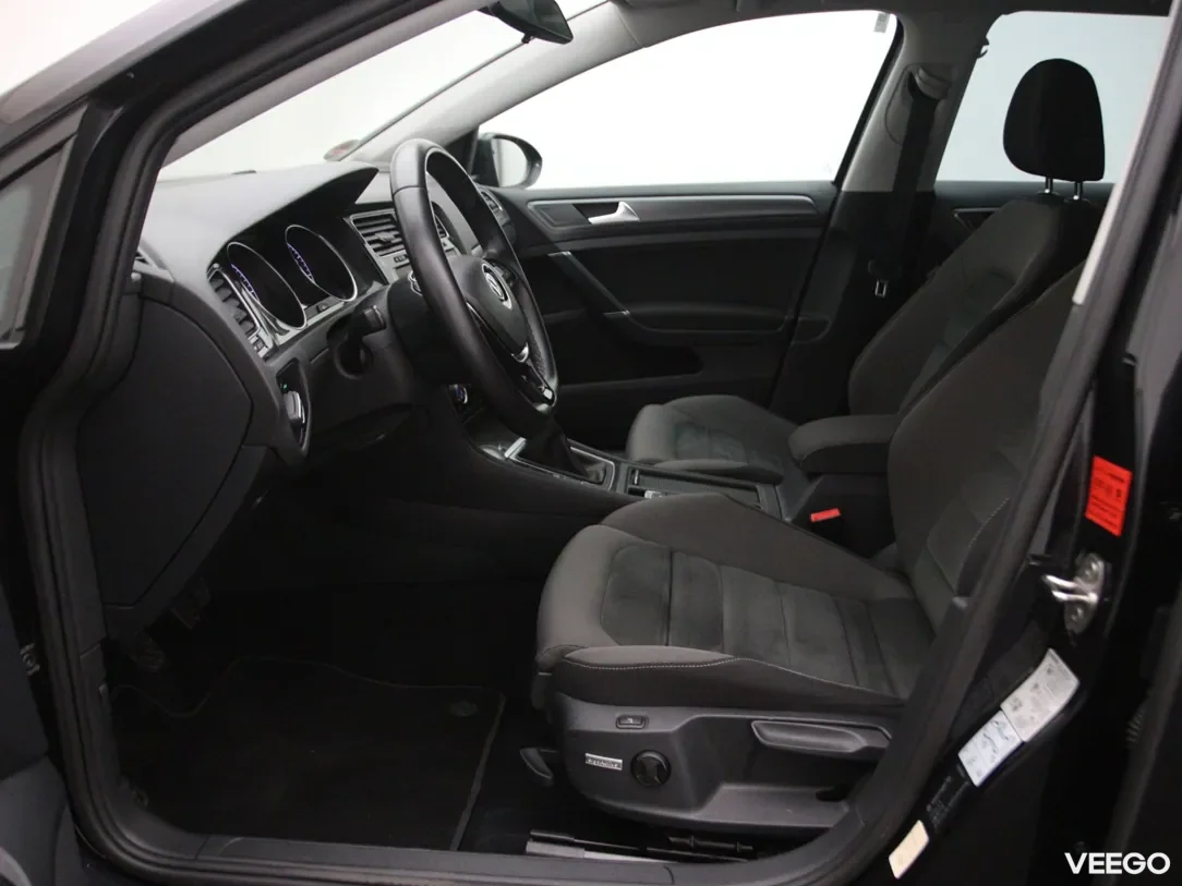 Volkswagen Golf 2 110kW