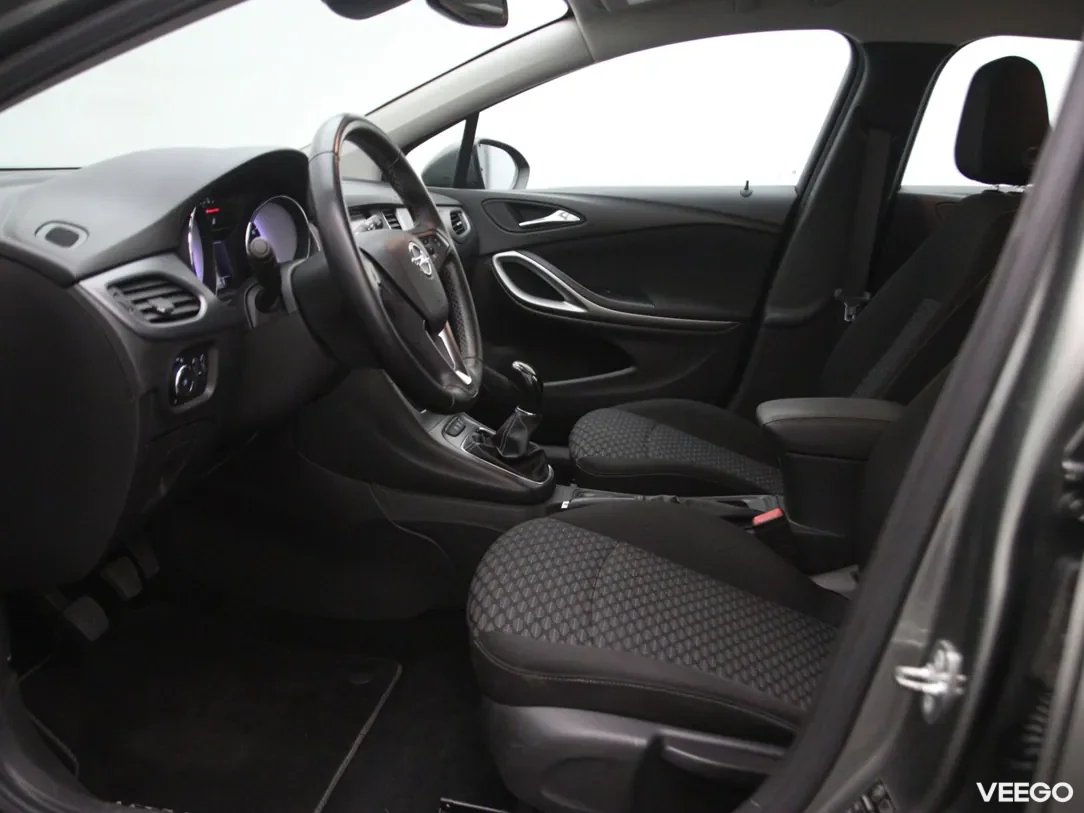 Opel Astra 1.6 81kW