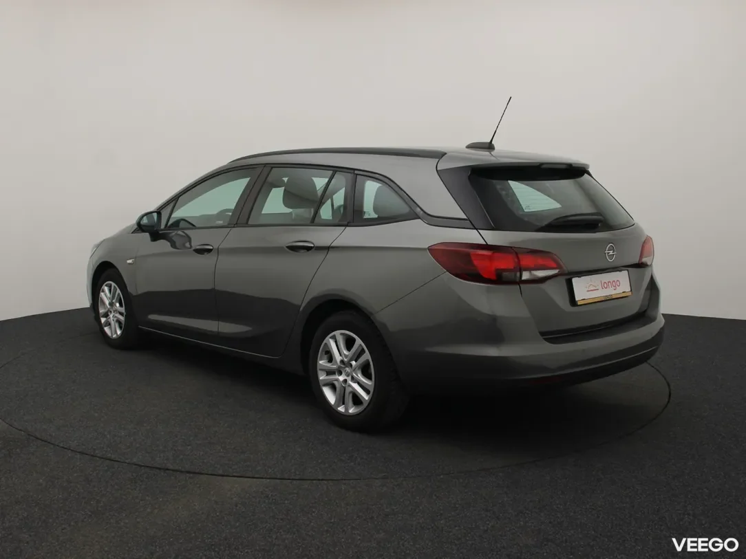 Opel Astra 1.6 81kW