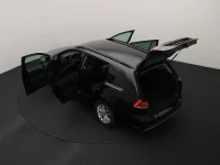 Volkswagen Golf 2 110kW thumbnail