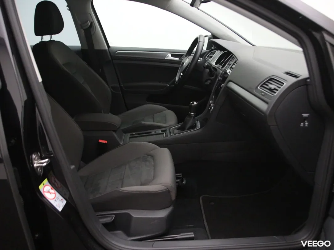 Volkswagen Golf 2 110kW