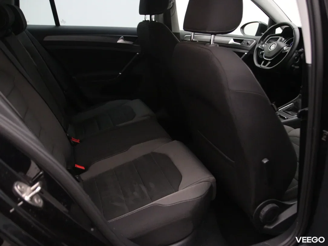 Volkswagen Golf 2 110kW