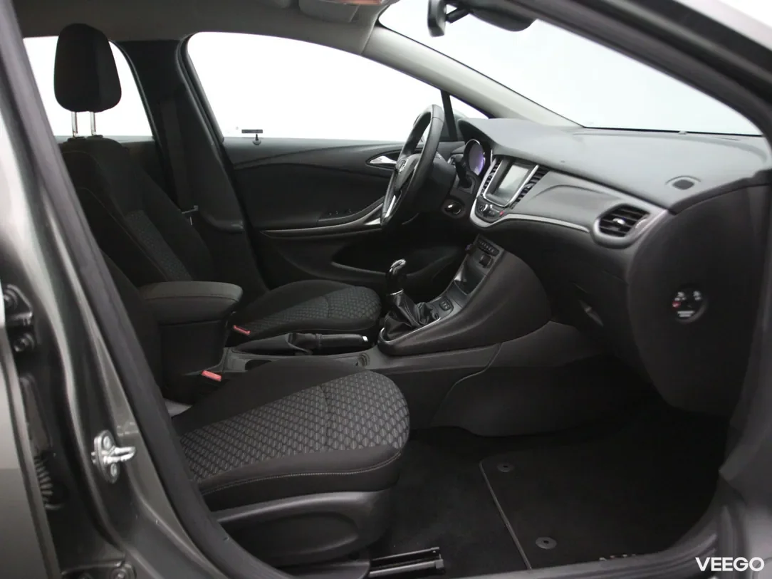 Opel Astra 1.6 81kW