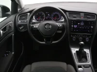 Volkswagen Golf 2 110kW thumbnail