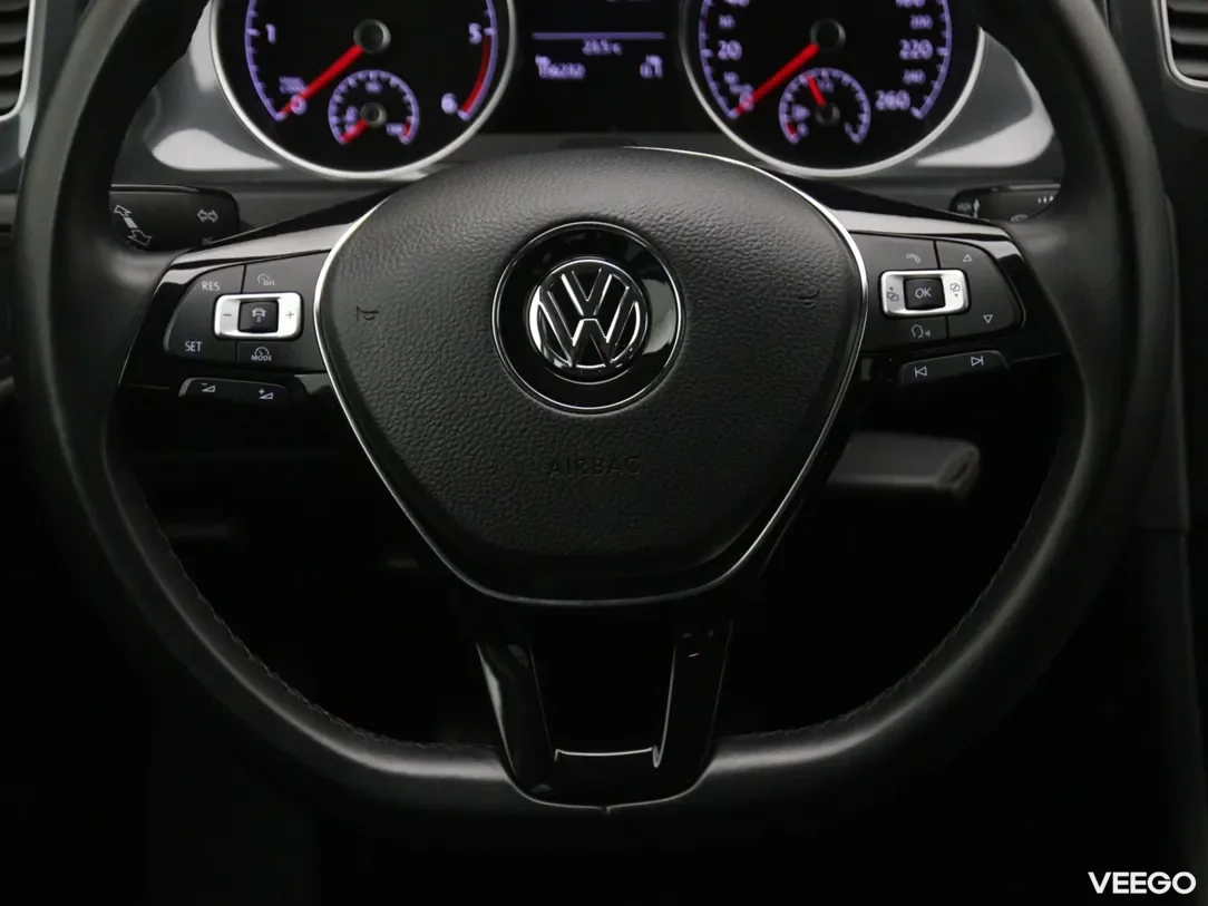 Volkswagen Golf 2 110kW