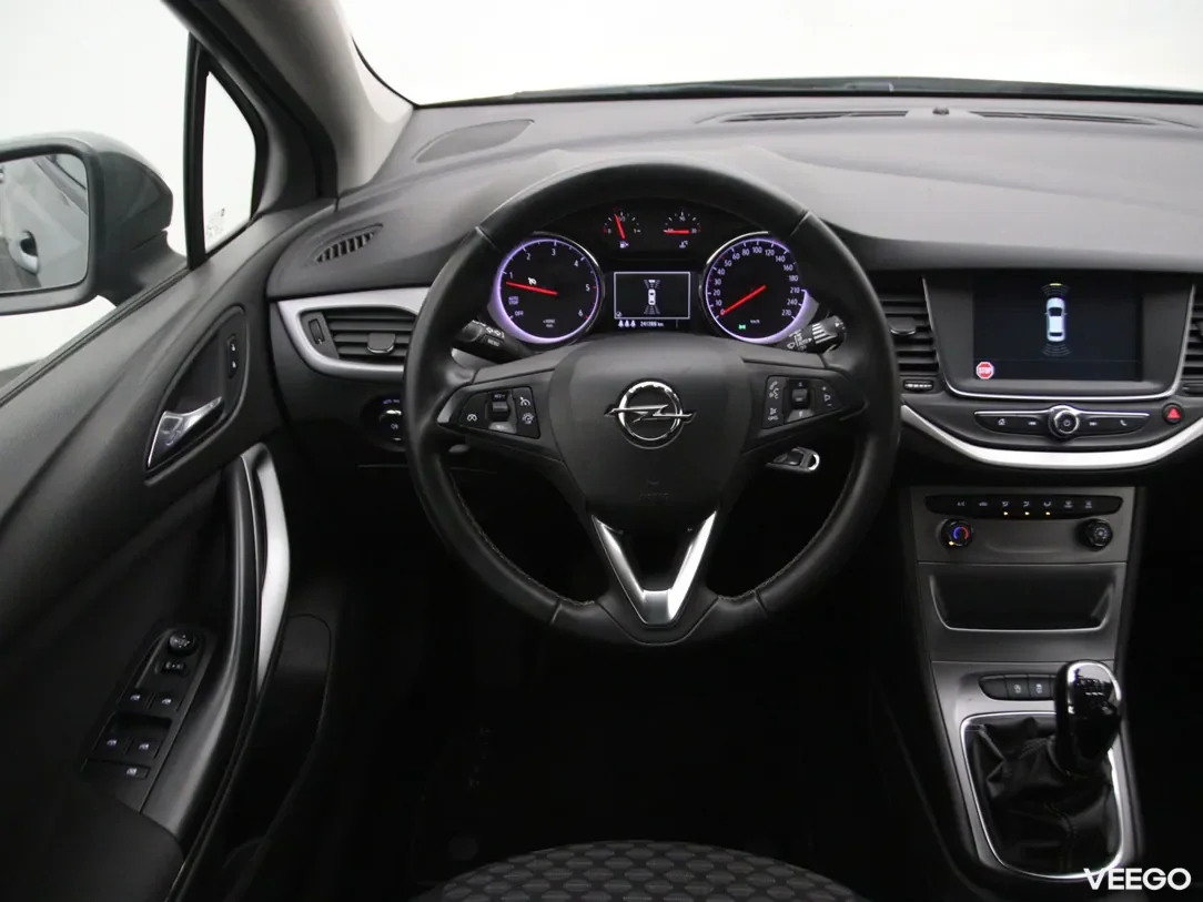 Opel Astra 1.6 81kW