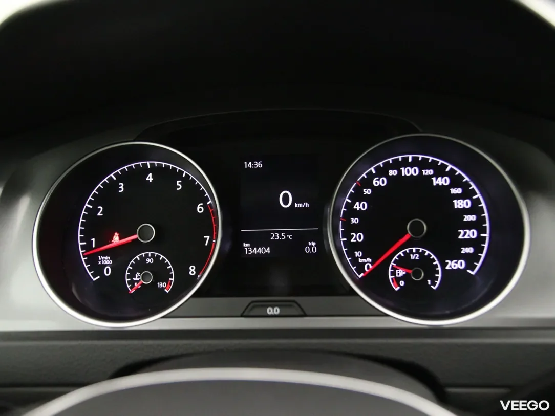 Volkswagen Golf 1.2 63kW