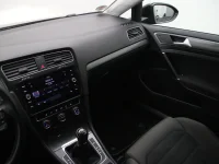 Volkswagen Golf 2 110kW thumbnail