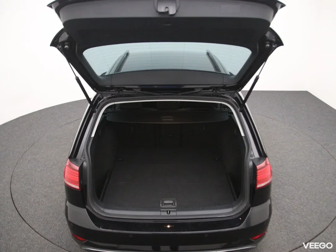 Volkswagen Golf 2 110kW