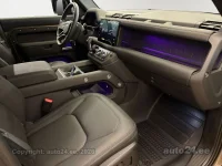 Land Rover Defender X-Dynamic D250 SE AWD 3 183kW thumbnail
