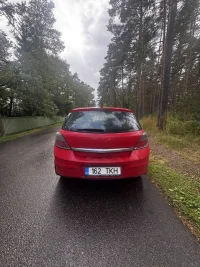 Opel Astra 1.9 110kW thumbnail