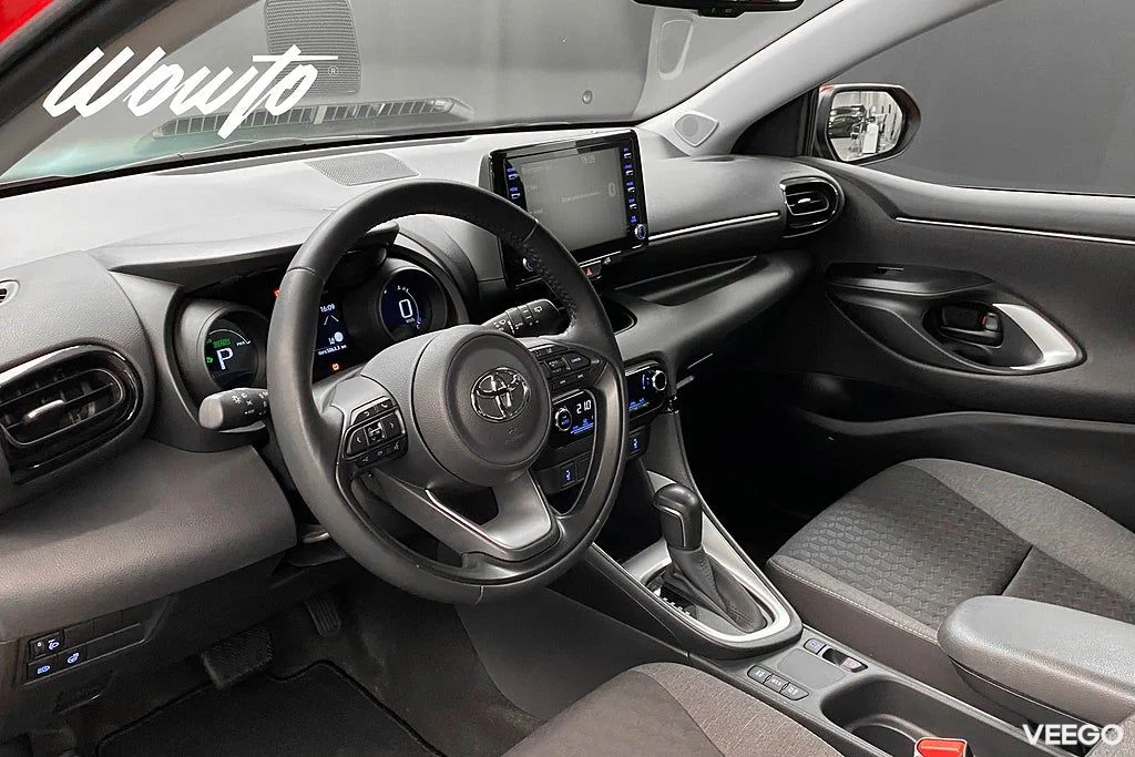 Toyota Yaris Hybrid CVT 116HK Active Plus /B-Kamera /Moms 85kW