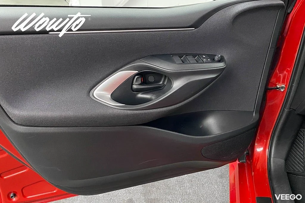Toyota Yaris Hybrid CVT 116HK Active Plus /B-Kamera /Moms 85kW