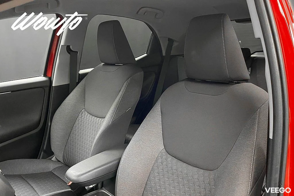 Toyota Yaris Hybrid CVT 116HK Active Plus /B-Kamera /Moms 85kW
