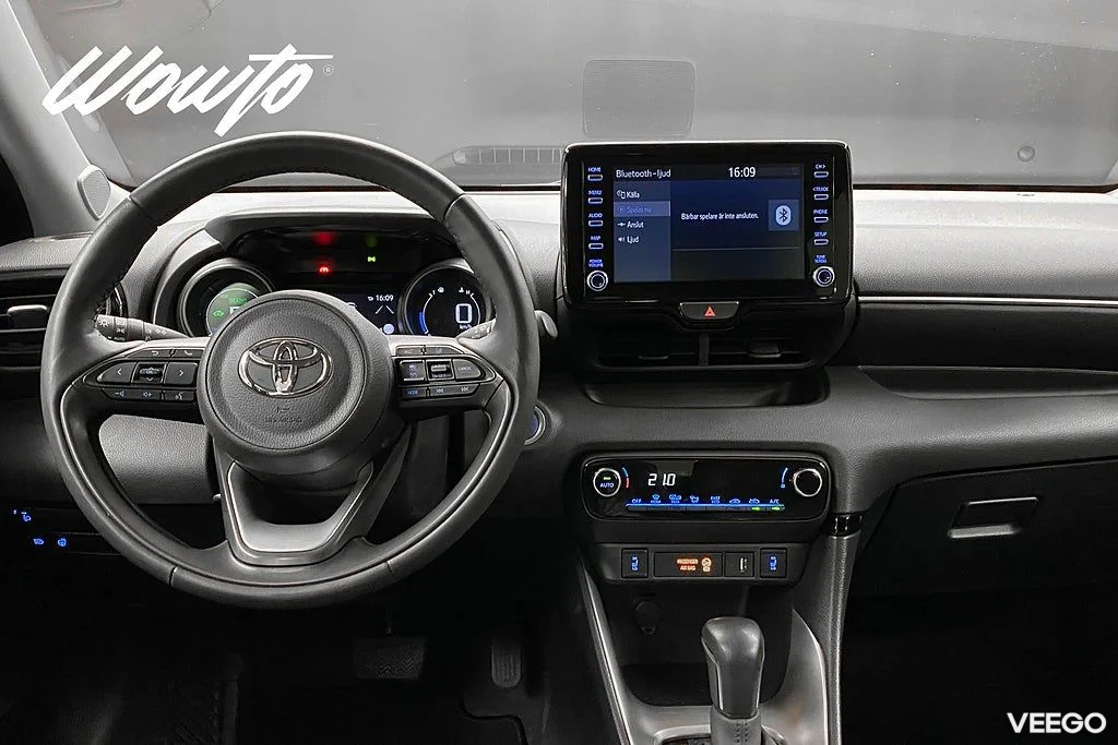 Toyota Yaris Hybrid CVT 116HK Active Plus /B-Kamera /Moms 85kW