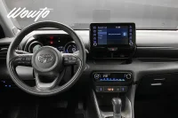 Toyota Yaris Hybrid CVT 116HK Active Plus /B-Kamera /Moms 85kW thumbnail