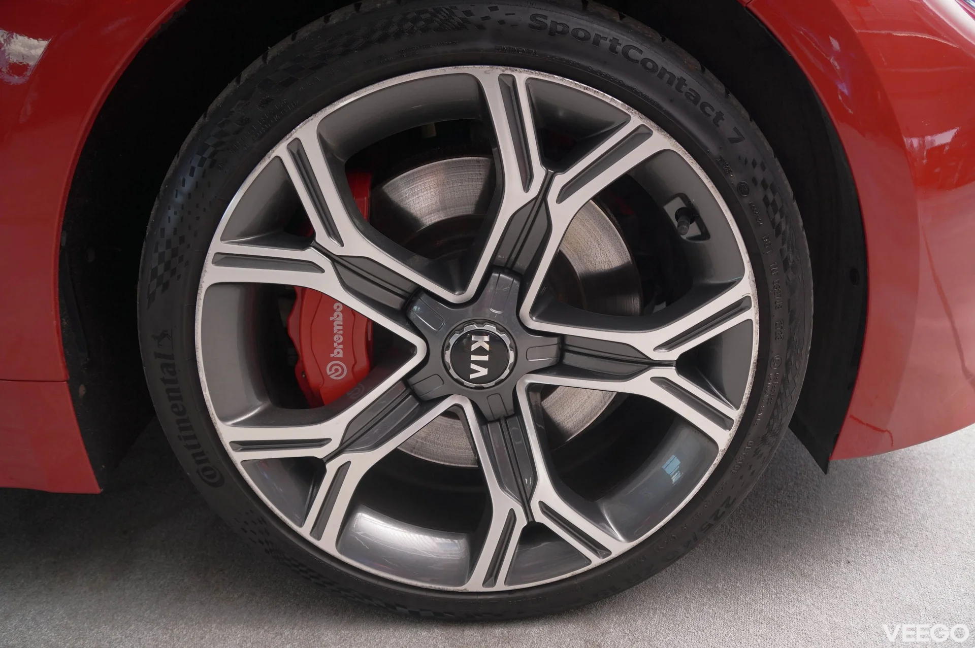 Kia Stinger GT Line AWD 3.3 272kW