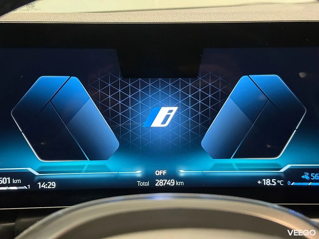 BMW 330 M Sport Drag HiFi Adpt Farth Backkamera Svankstöd 18" 0kW