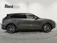 Porsche Cayenne Turbo - 4 404kW thumbnail