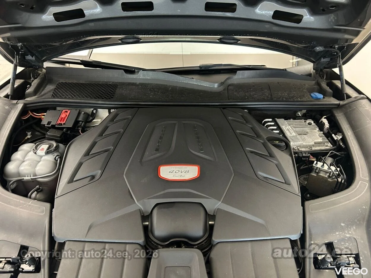 Porsche Cayenne Turbo - 4 404kW
