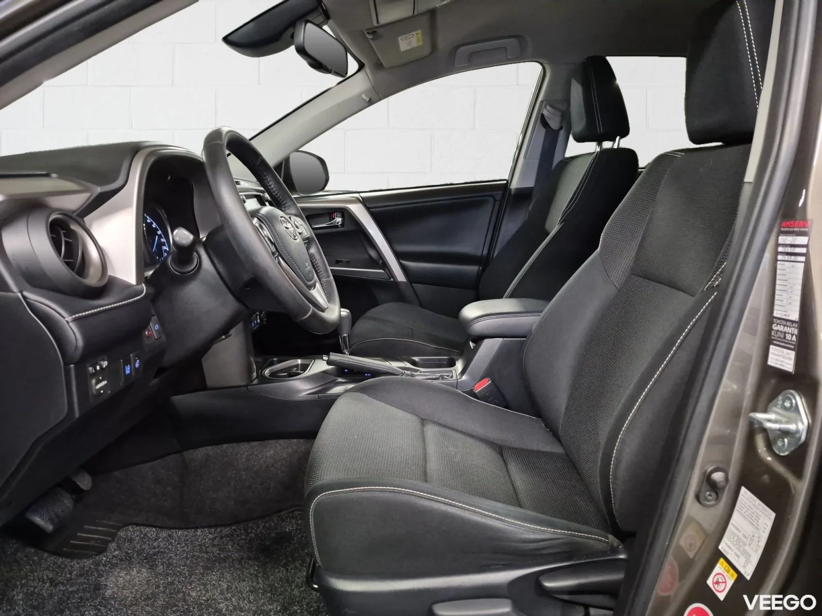 Toyota RAV4 Luxury 2.5 114kW