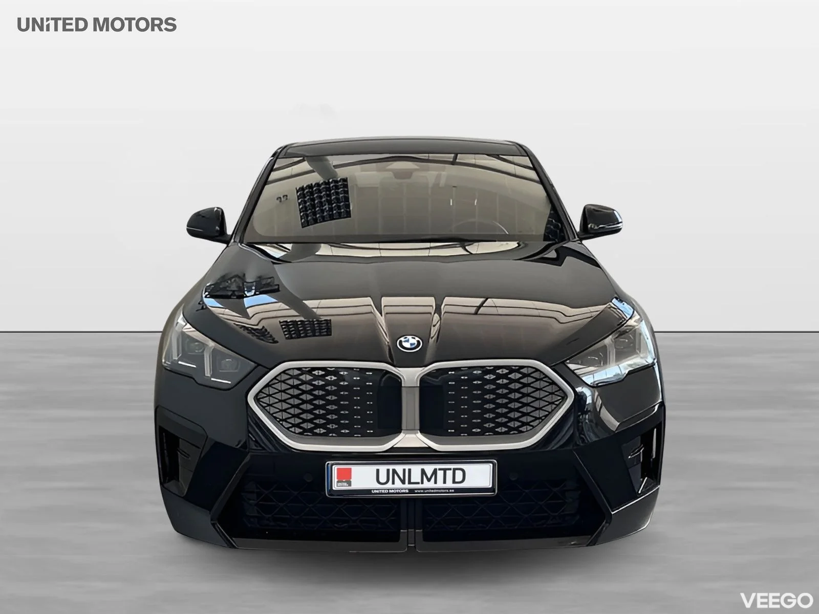 BMW iX2 xDrive30 M Sport Drag 19" Rattvärme Park Assist 0kW