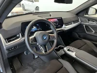 BMW iX2 xDrive30 M Sport Drag 19" Rattvärme Park Assist 0kW thumbnail