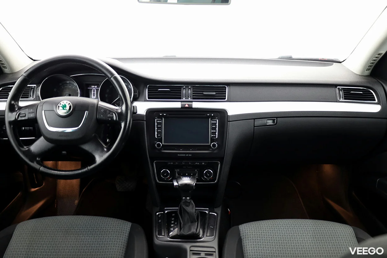 Skoda Superb 1.8 118kW